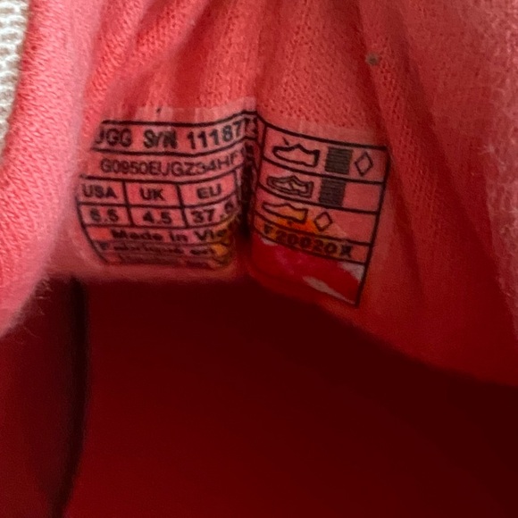 UGG LA Flex Pink Rose Women Slip On Athletic Sneakers - Size 6.5 - like new! - Picture 3 of 14